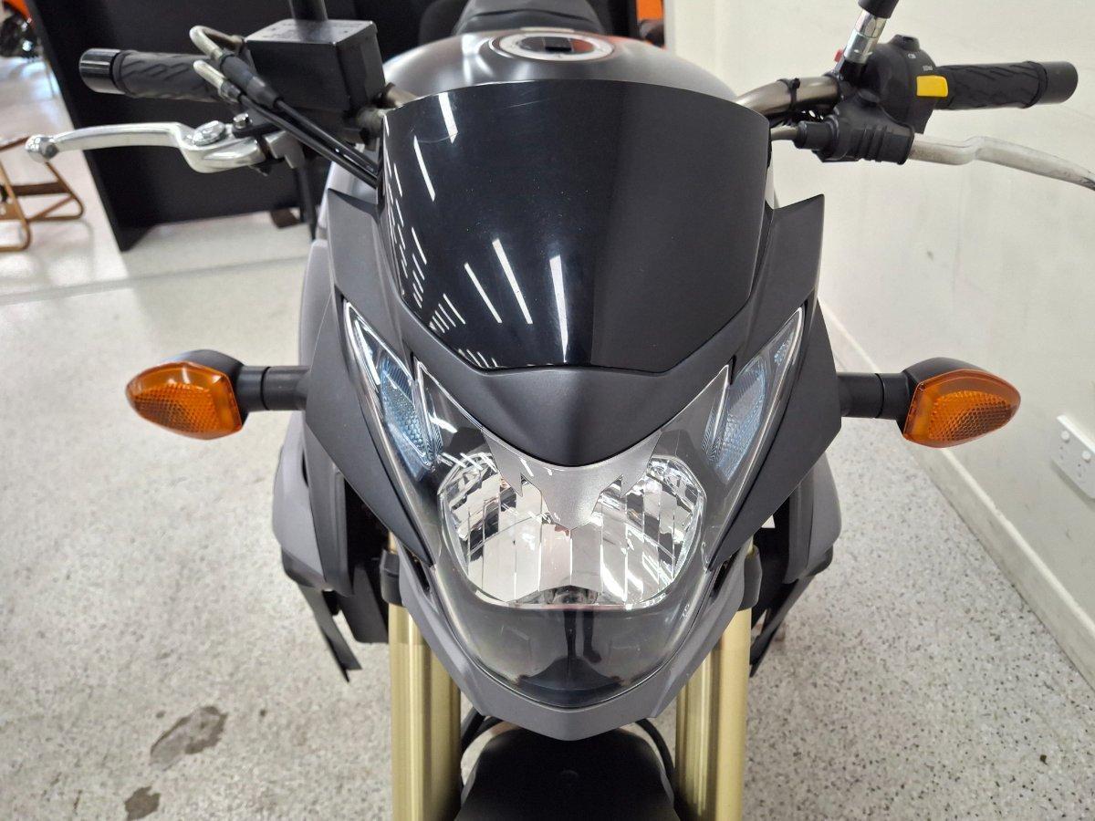 2016 SUZUKI GSR750 ROAD