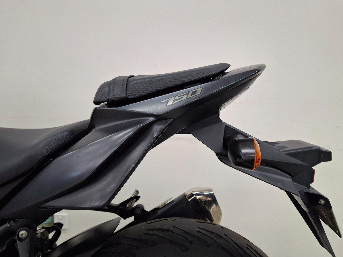 2016 SUZUKI GSR750 ROAD