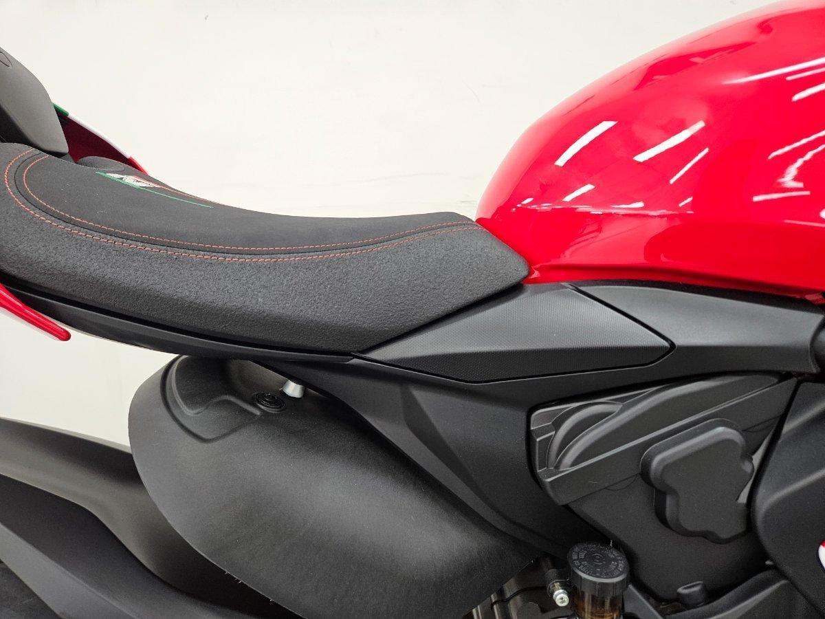 2022 DUCATI PANIGALE V2 BAYLISS 20TH ANNIV SPORTS
