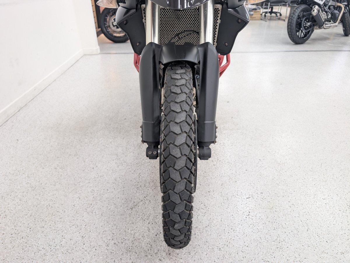 2014 TRIUMPH TIGER 800 XC ABS DUAL SPORTS