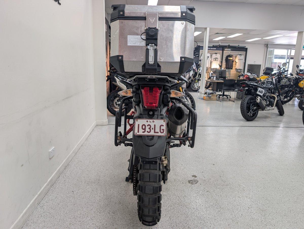 2014 TRIUMPH TIGER 800 XC ABS DUAL SPORTS