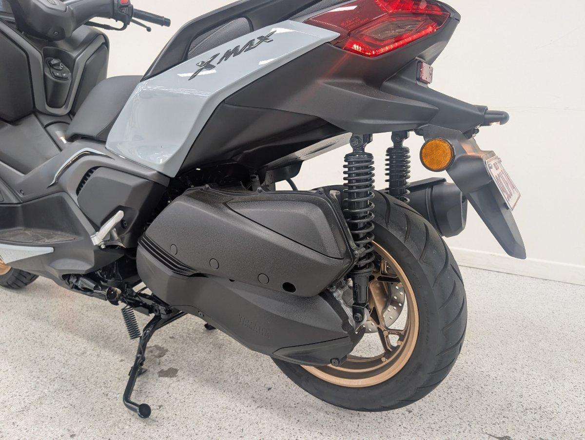 2025 YAMAHA XMAX 300 V2 (CZD300A2) SCOOTER