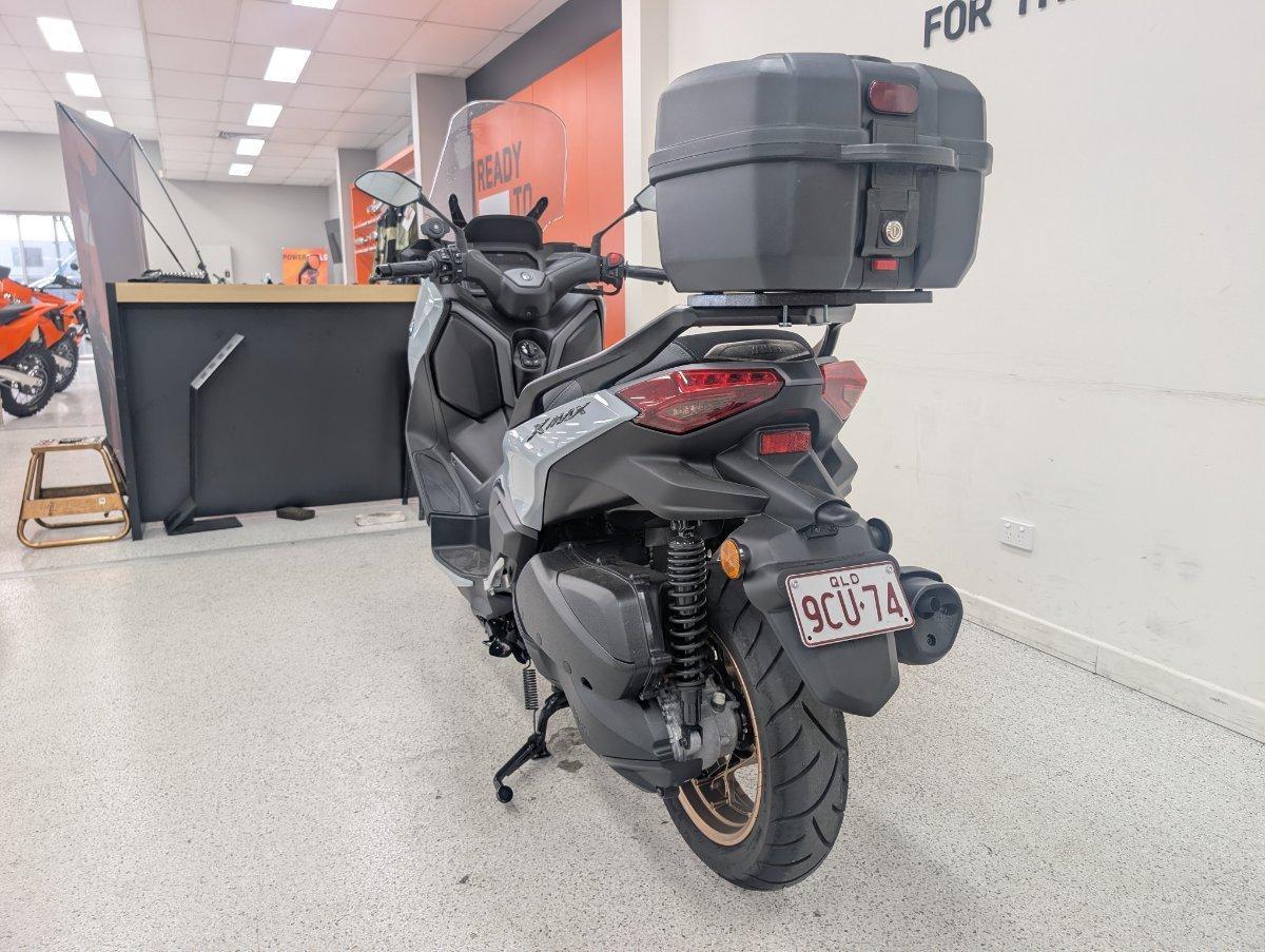 2025 YAMAHA XMAX 300 V2 (CZD300A2) SCOOTER