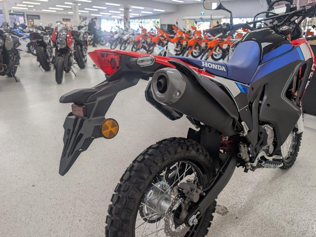 2025 HONDA CRF300LRA RALLY TRAIL
