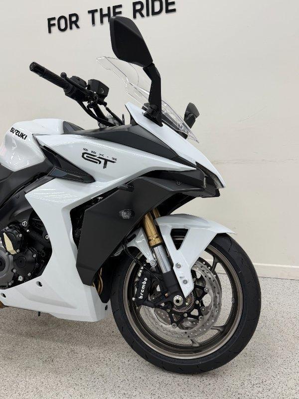 2026 SUZUKI GSX-S1000GT ROAD
