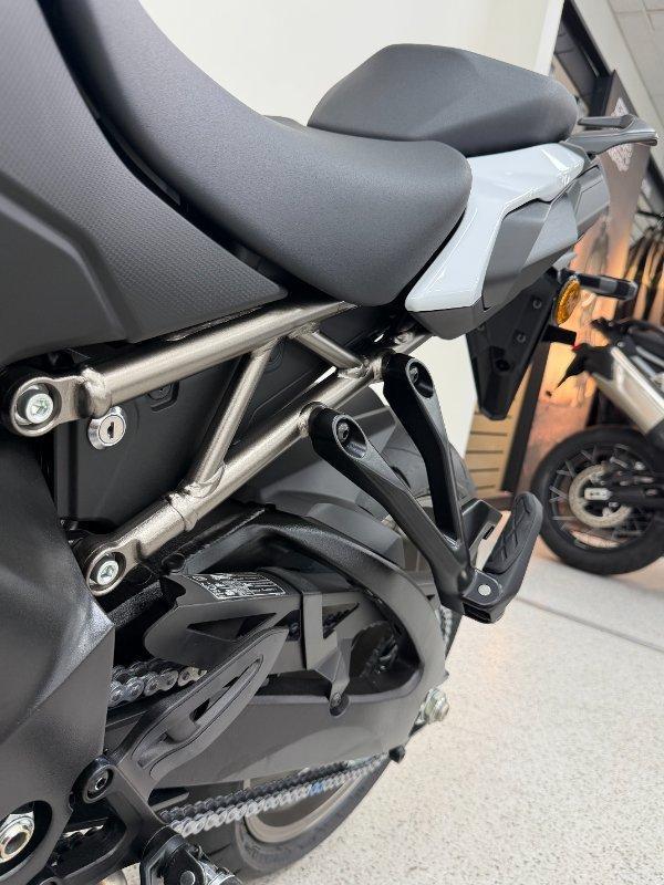 2026 SUZUKI GSX-S1000GT ROAD