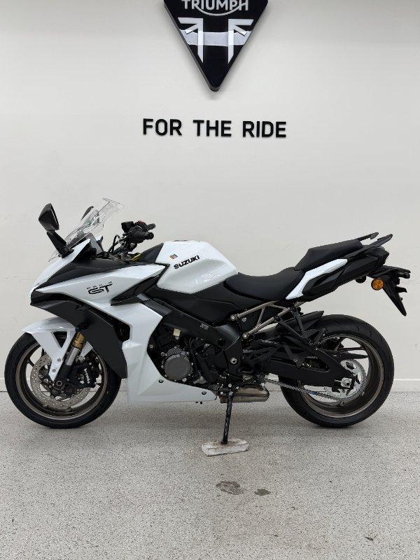2026 SUZUKI GSX-S1000GT ROAD