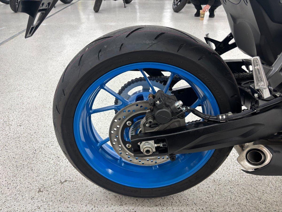 2026 SUZUKI GSX-8S ROAD