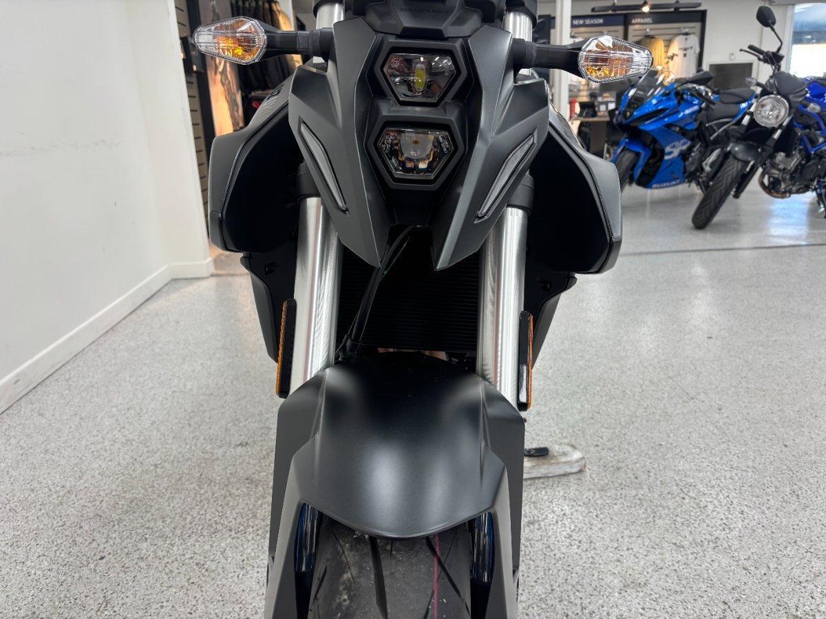 2026 SUZUKI GSX-8S ROAD
