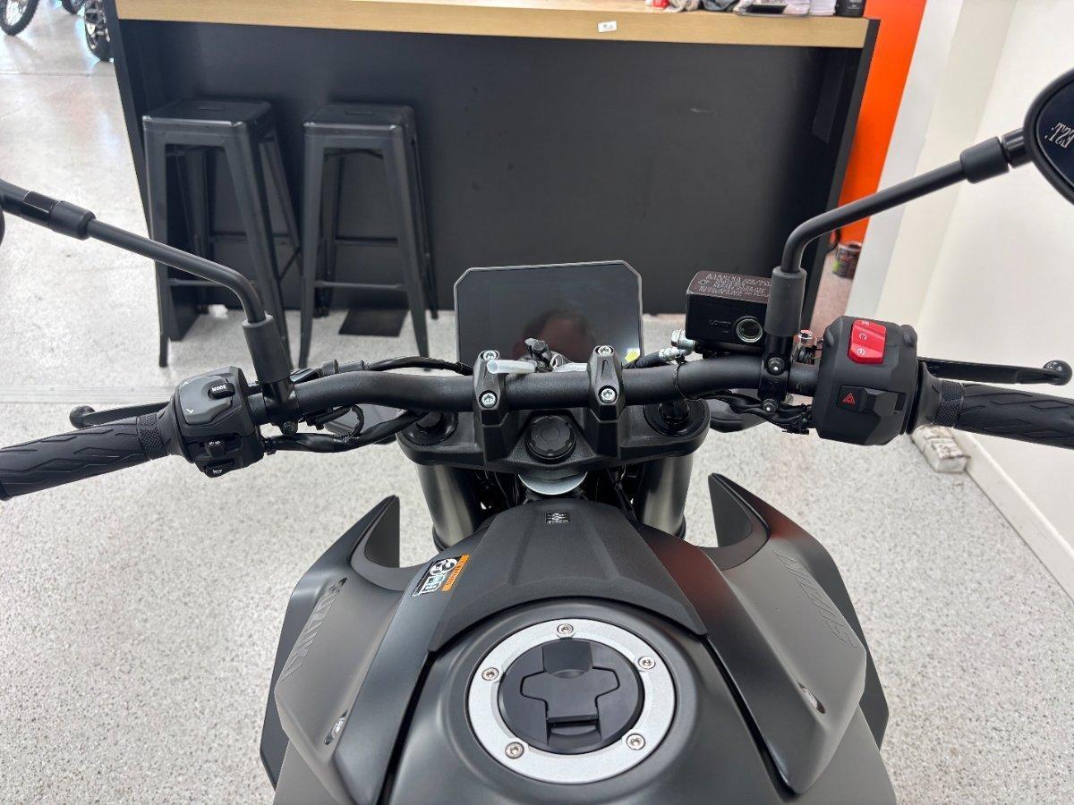 2026 SUZUKI GSX-8S ROAD