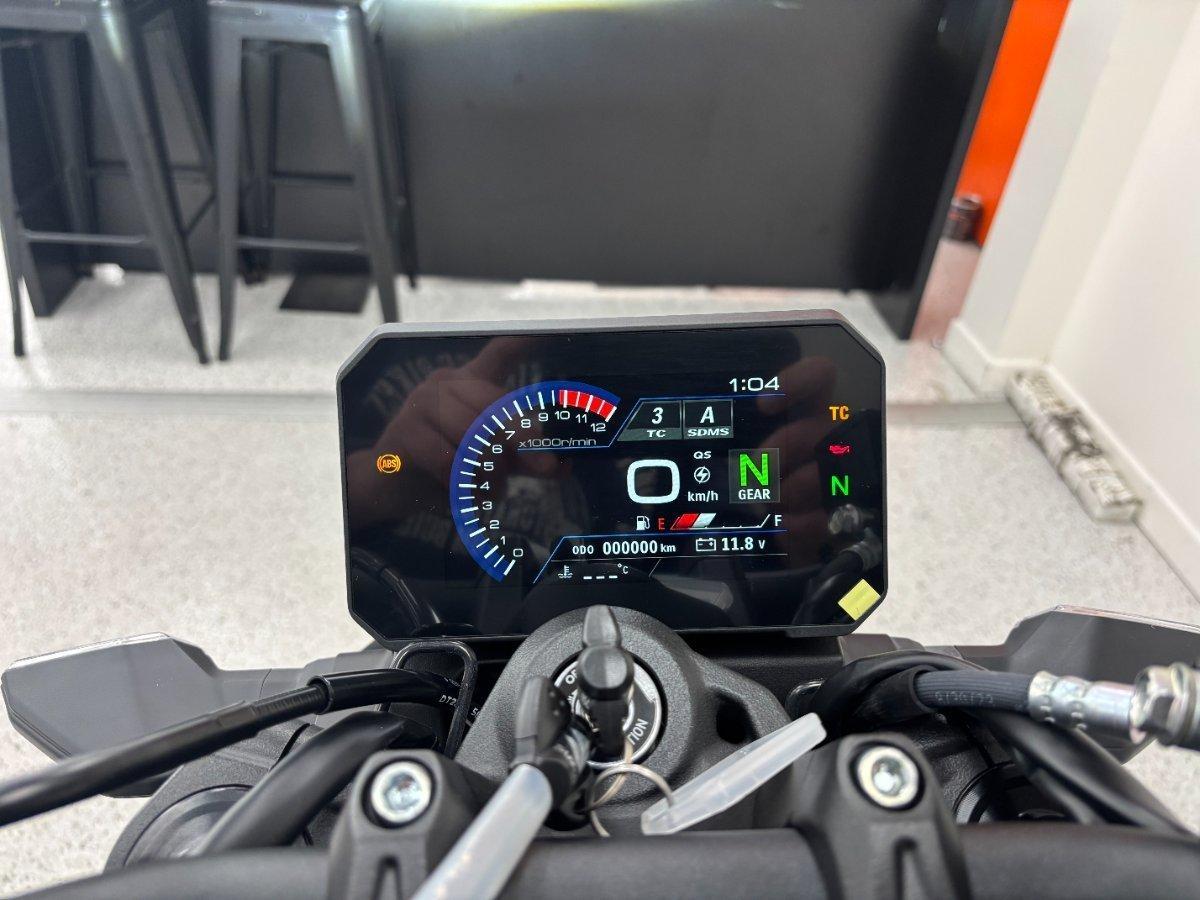 2026 SUZUKI GSX-8S ROAD