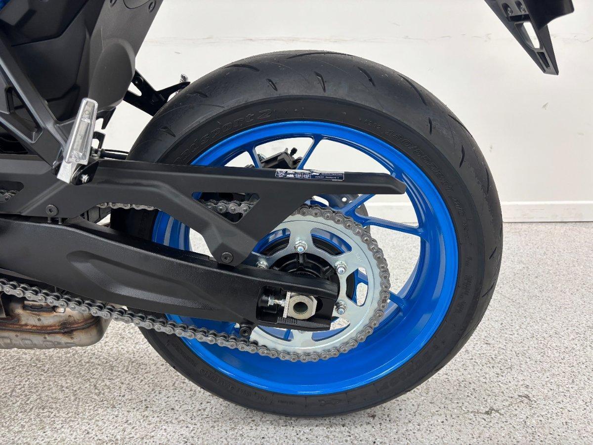 2026 SUZUKI GSX-8S ROAD