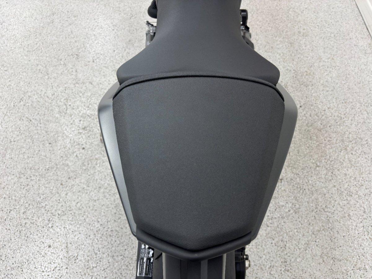2026 SUZUKI GSX-8S ROAD