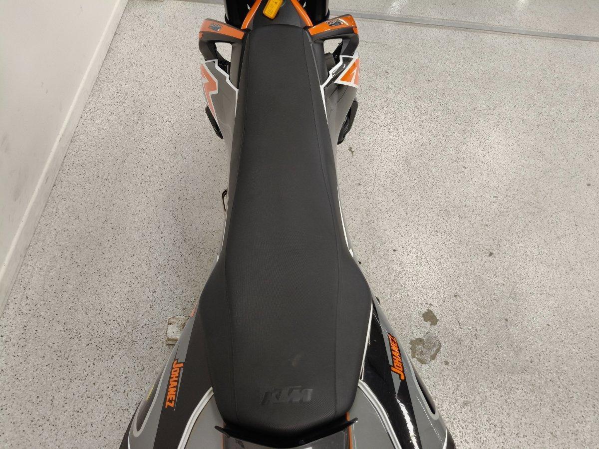 2019 KTM 690 SMC R SUPERMOTARD