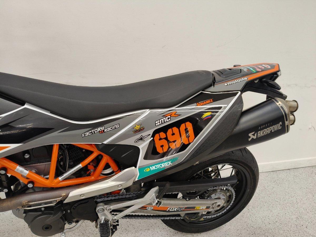 2019 KTM 690 SMC R SUPERMOTARD