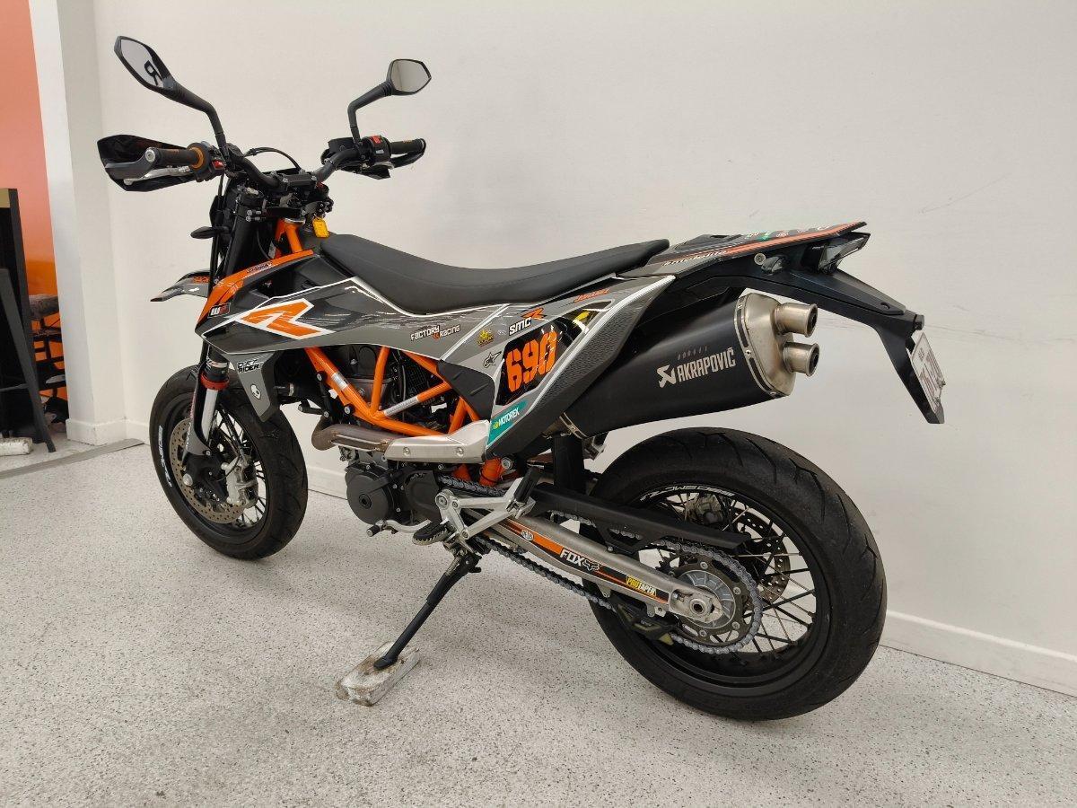 2019 KTM 690 SMC R SUPERMOTARD