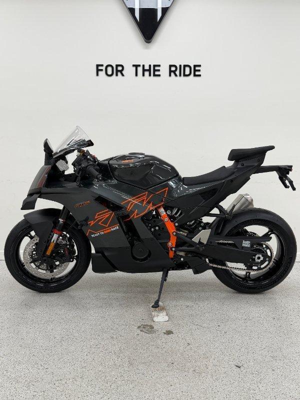 2026 KTM 990 RC R SPORTS