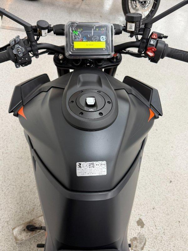 2026 KTM 1390 SUPER DUKE R SPORTS