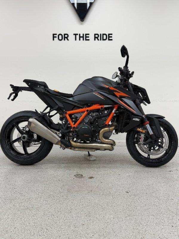 2026 KTM 1390 SUPER DUKE R SPORTS
