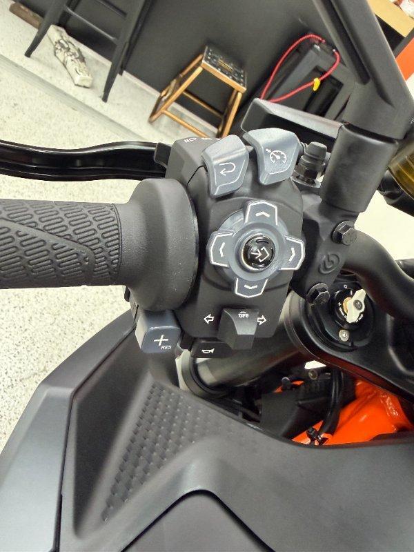 2026 KTM 1390 SUPER DUKE R SPORTS