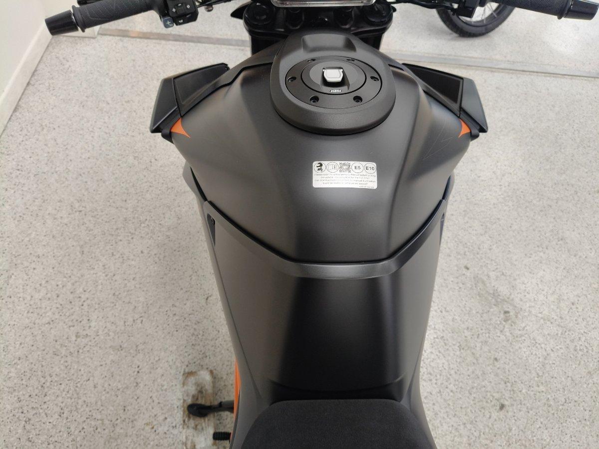 2026 KTM 1390 SUPER DUKE R EVO SPORTS
