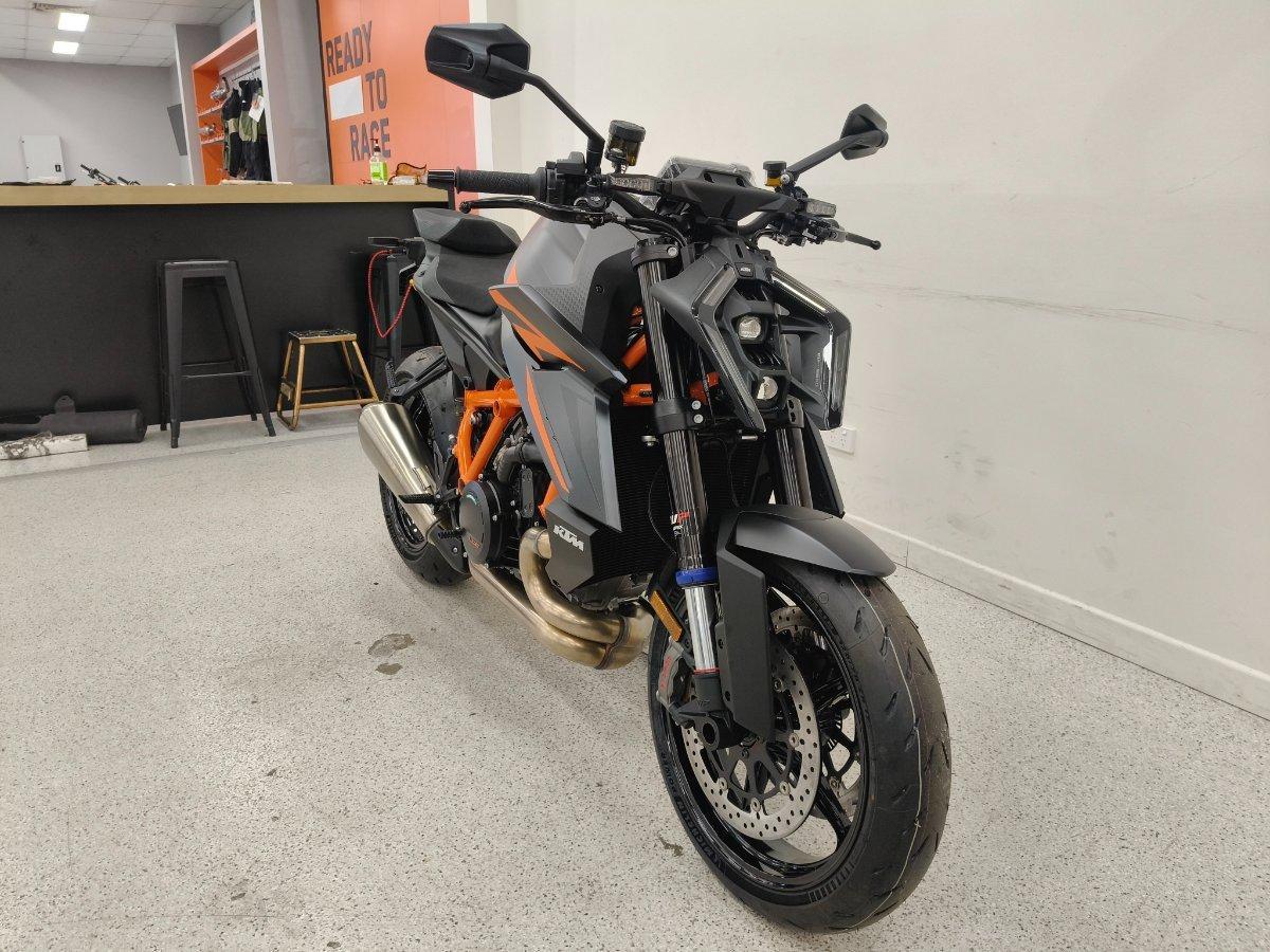 2026 KTM 1390 SUPER DUKE R EVO SPORTS