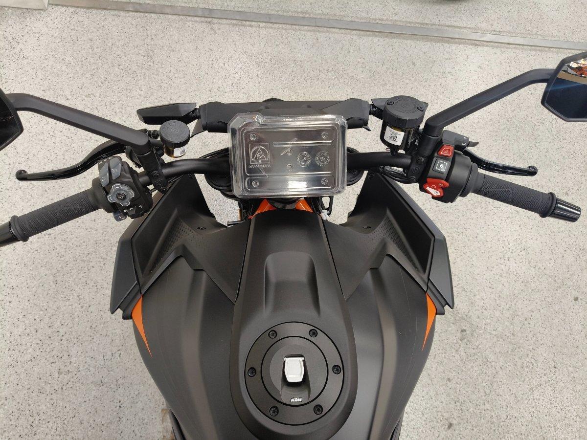 2026 KTM 1390 SUPER DUKE R EVO SPORTS