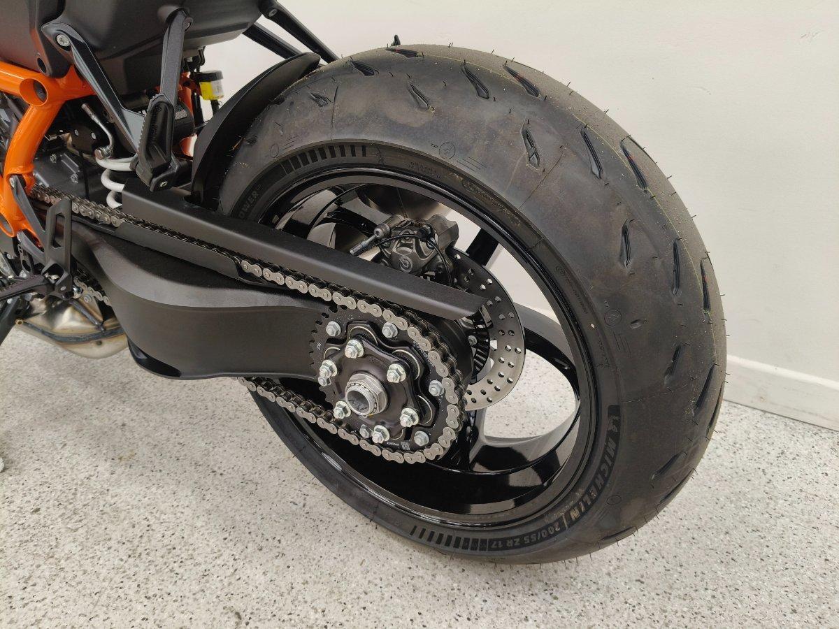 2026 KTM 1390 SUPER DUKE R EVO SPORTS