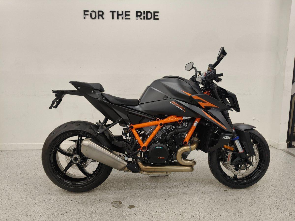 2026 KTM 1390 SUPER DUKE R EVO SPORTS