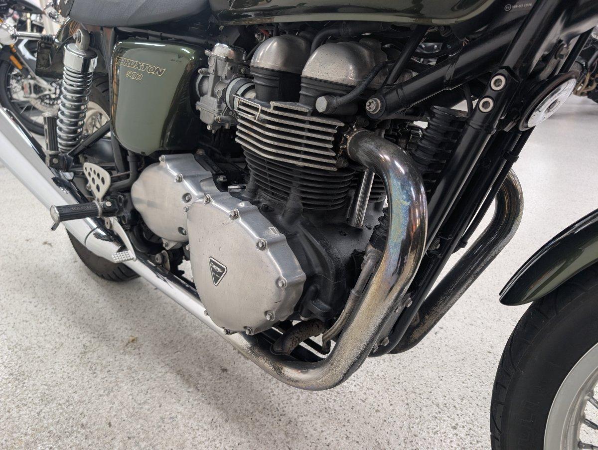 2013 TRIUMPH THRUXTON 900 ROAD