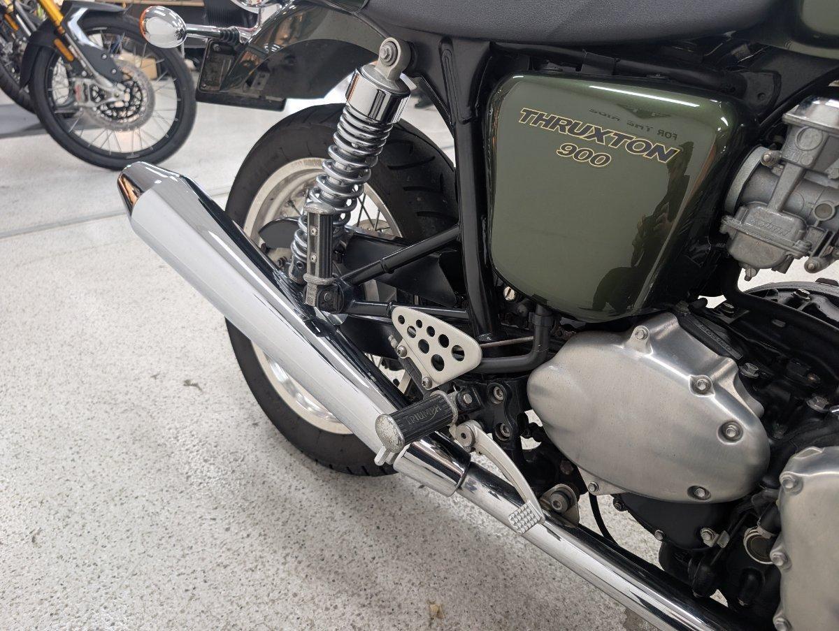 2013 TRIUMPH THRUXTON 900 ROAD
