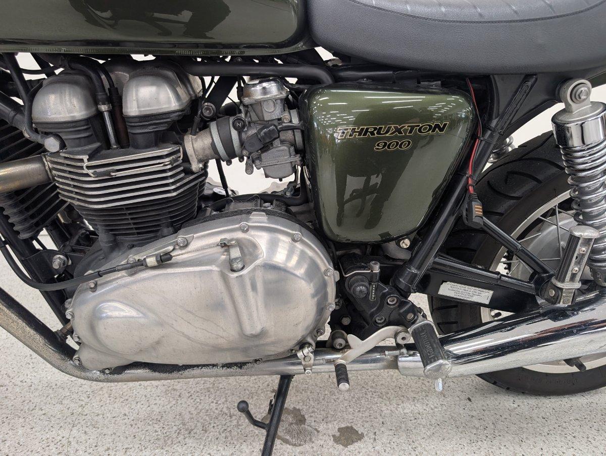 2013 TRIUMPH THRUXTON 900 ROAD