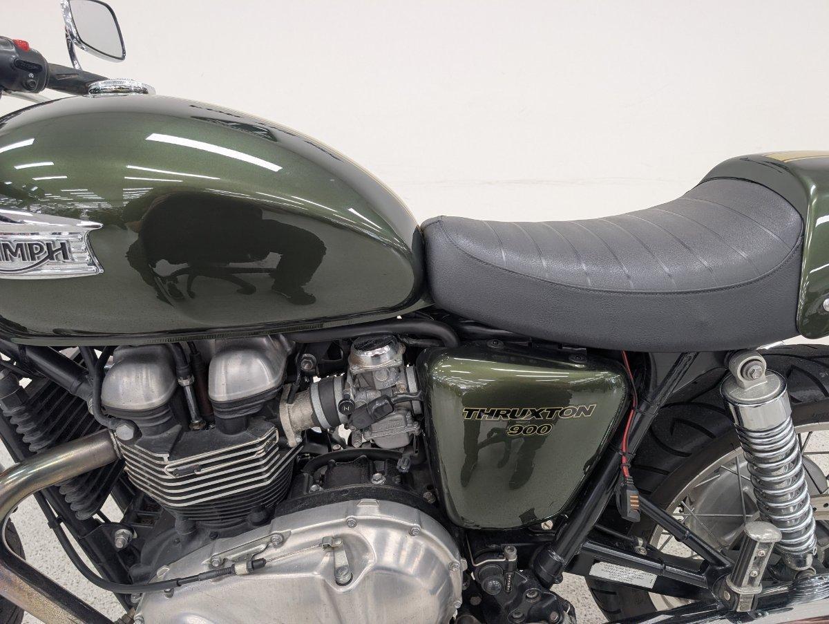 2013 TRIUMPH THRUXTON 900 ROAD
