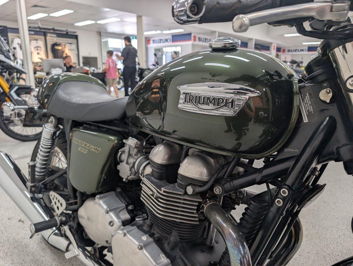 2013 TRIUMPH THRUXTON 900 ROAD