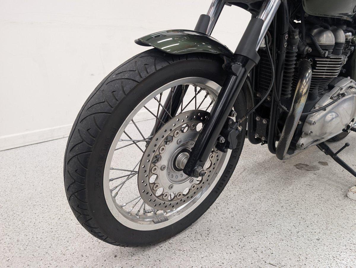 2013 TRIUMPH THRUXTON 900 ROAD