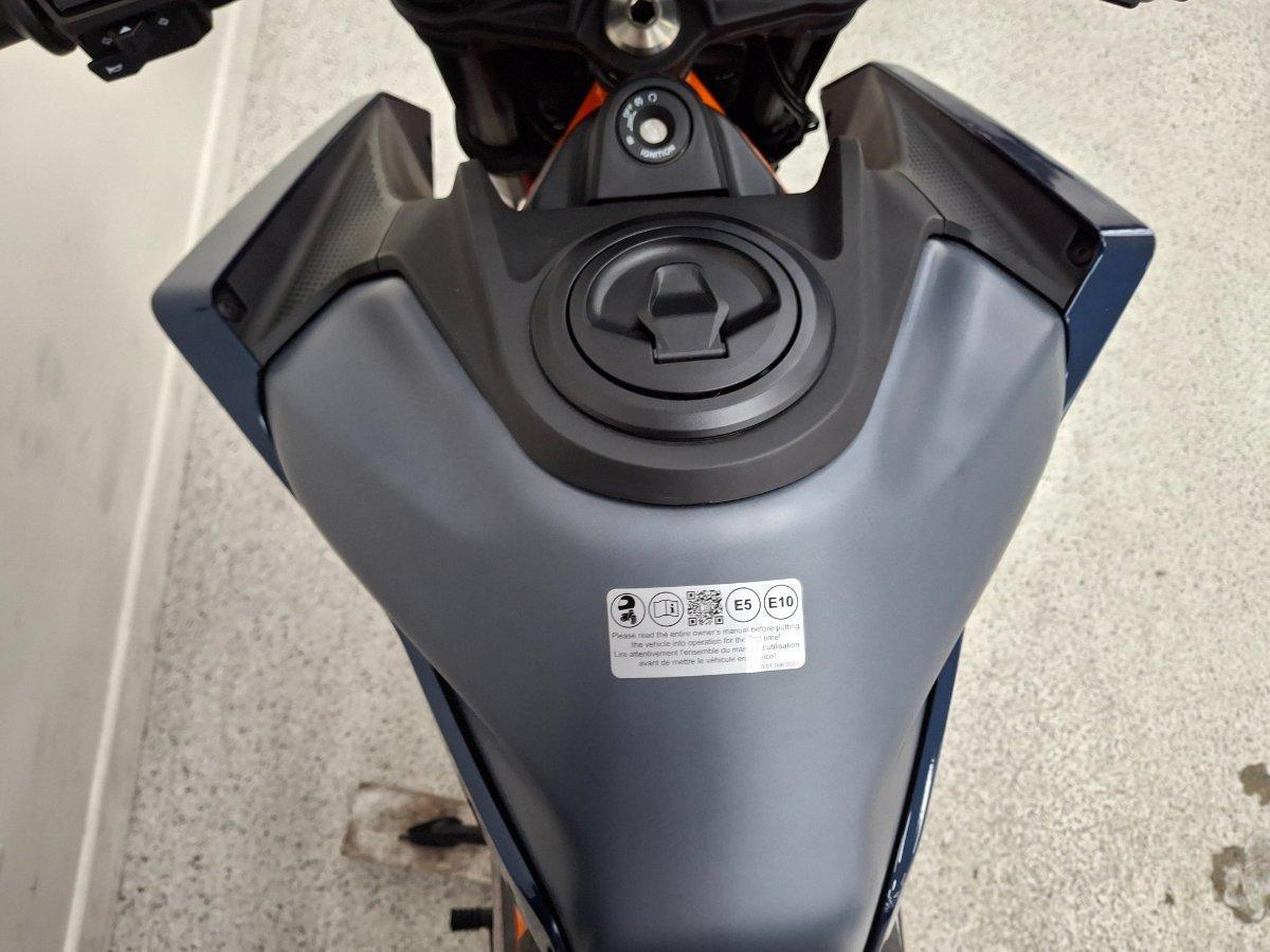 2025 KTM 390 DUKE ROAD