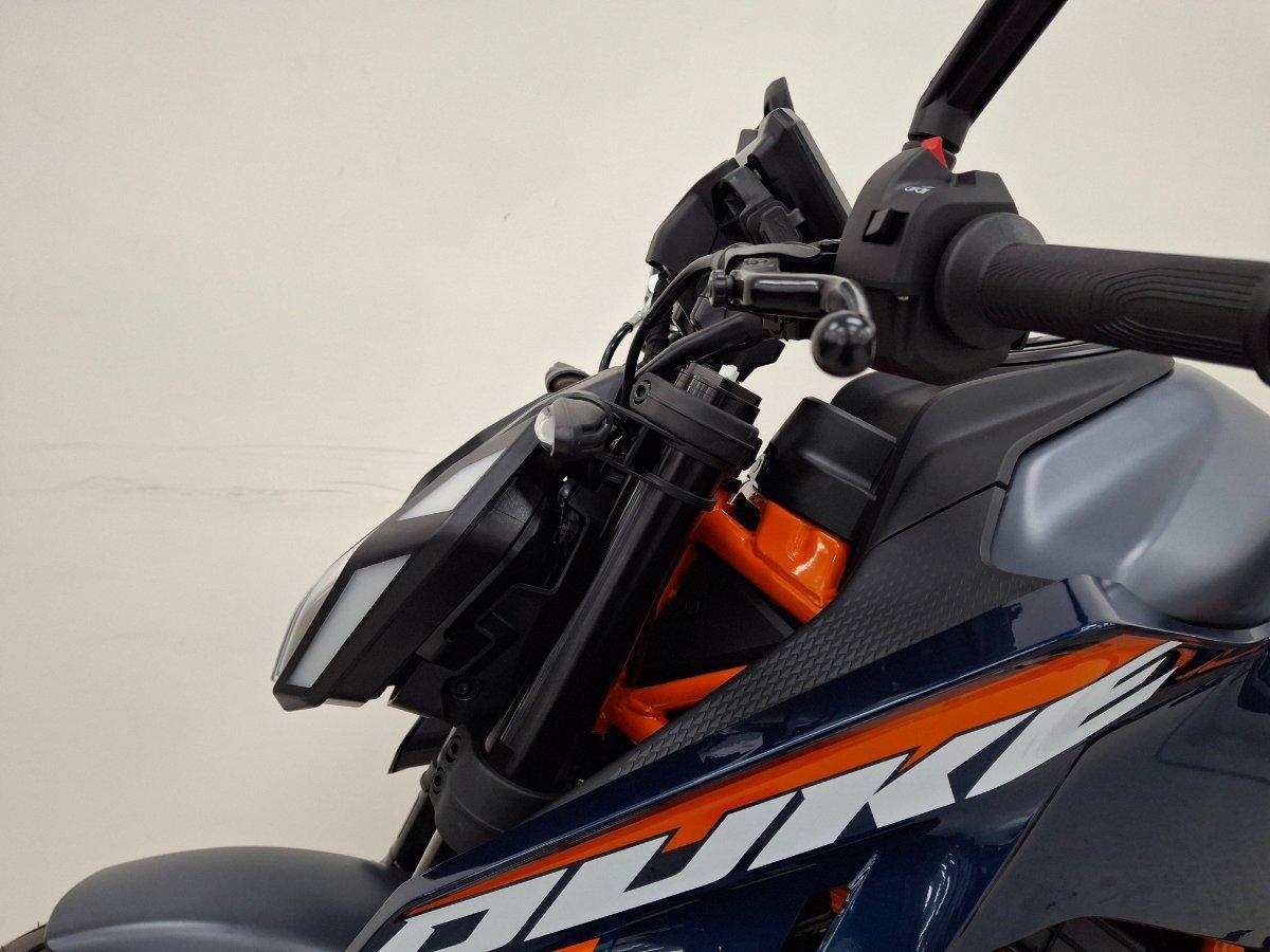 2025 KTM 390 DUKE ROAD