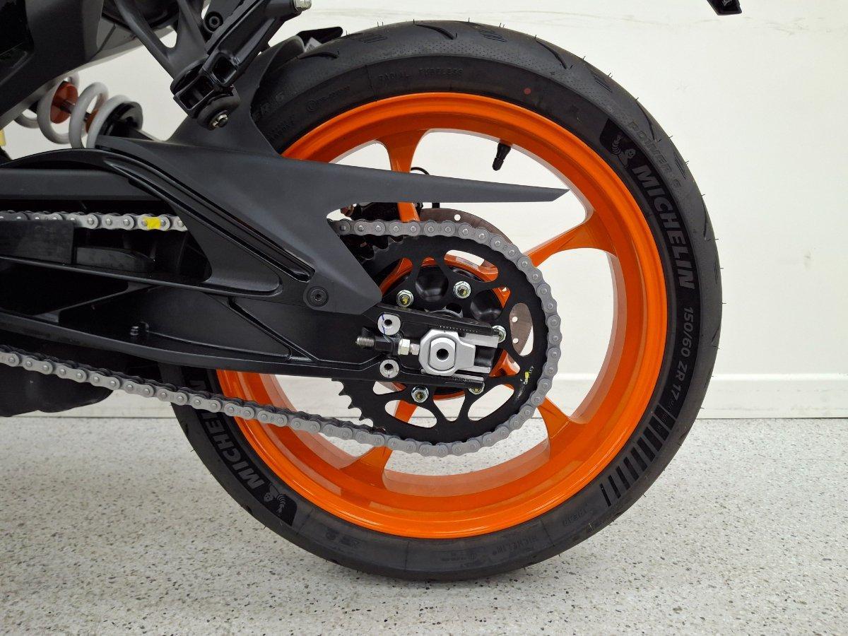 2025 KTM 390 DUKE ROAD