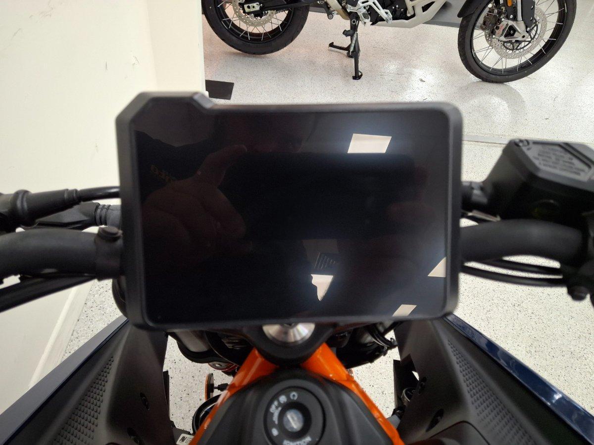 2025 KTM 390 DUKE ROAD
