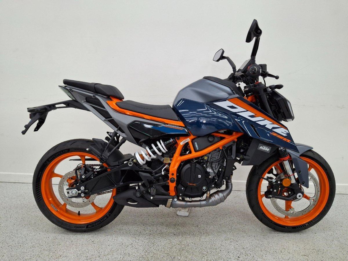 2025 KTM 390 DUKE ROAD