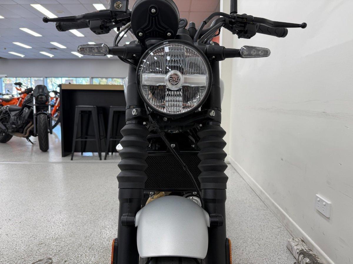 2026 ROYAL ENFIELD GUERILLA 450 ROAD