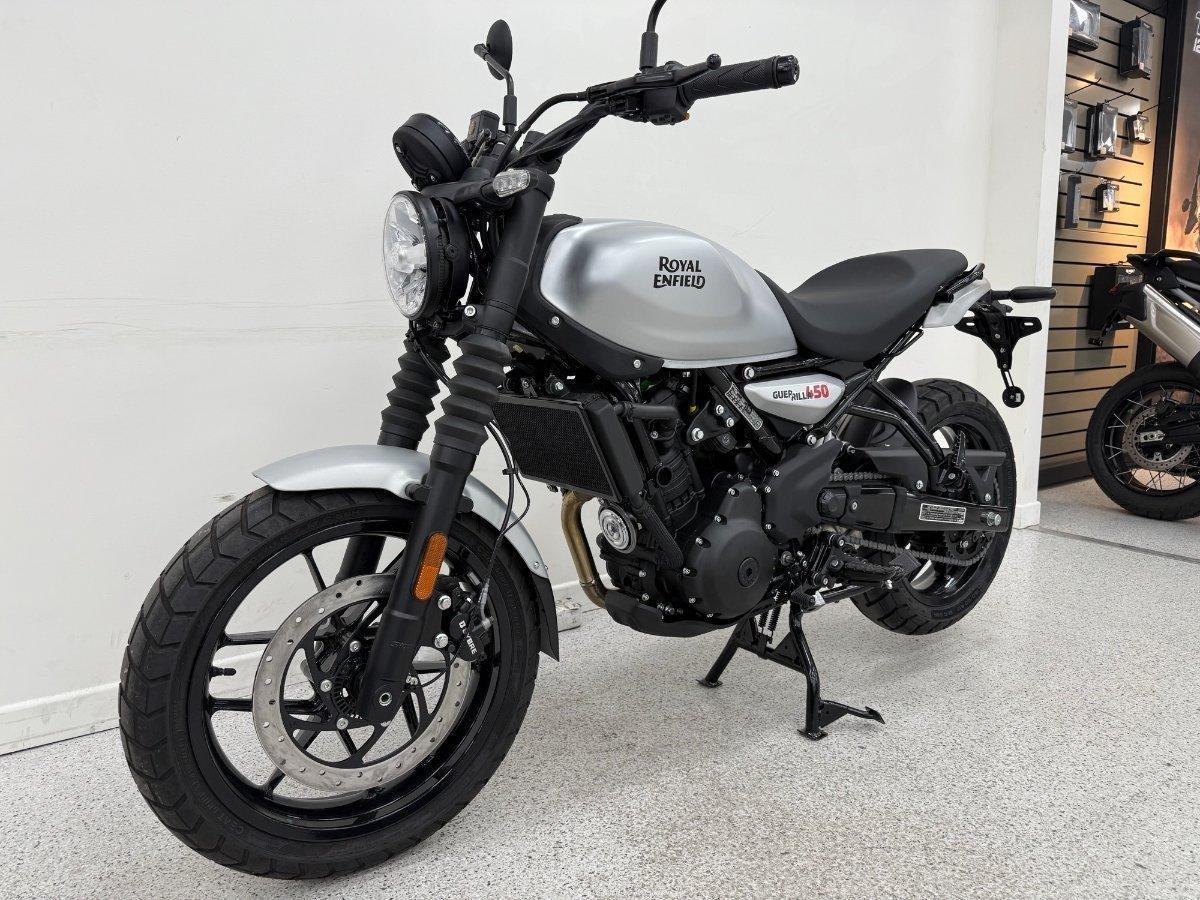 2026 ROYAL ENFIELD GUERILLA 450 ROAD