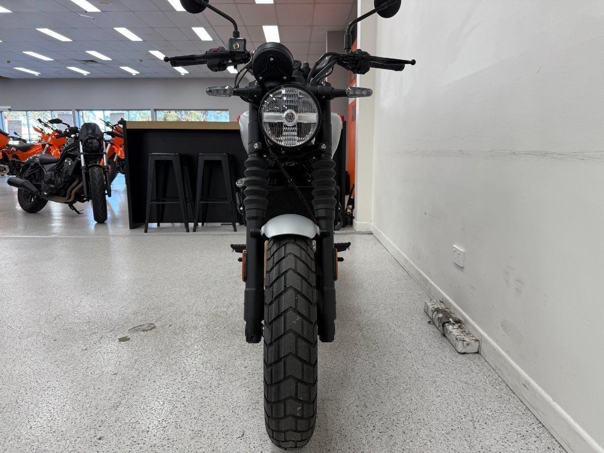 2026 ROYAL ENFIELD GUERILLA 450 ROAD