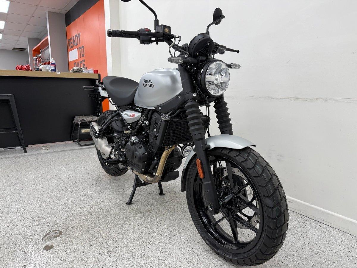 2026 ROYAL ENFIELD GUERILLA 450 ROAD