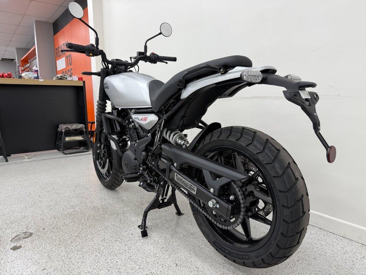 2026 ROYAL ENFIELD GUERILLA 450 ROAD