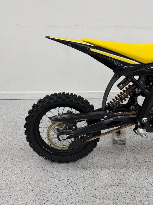 2025 SUR-RON HYPER BEE 14/12 TRAIL