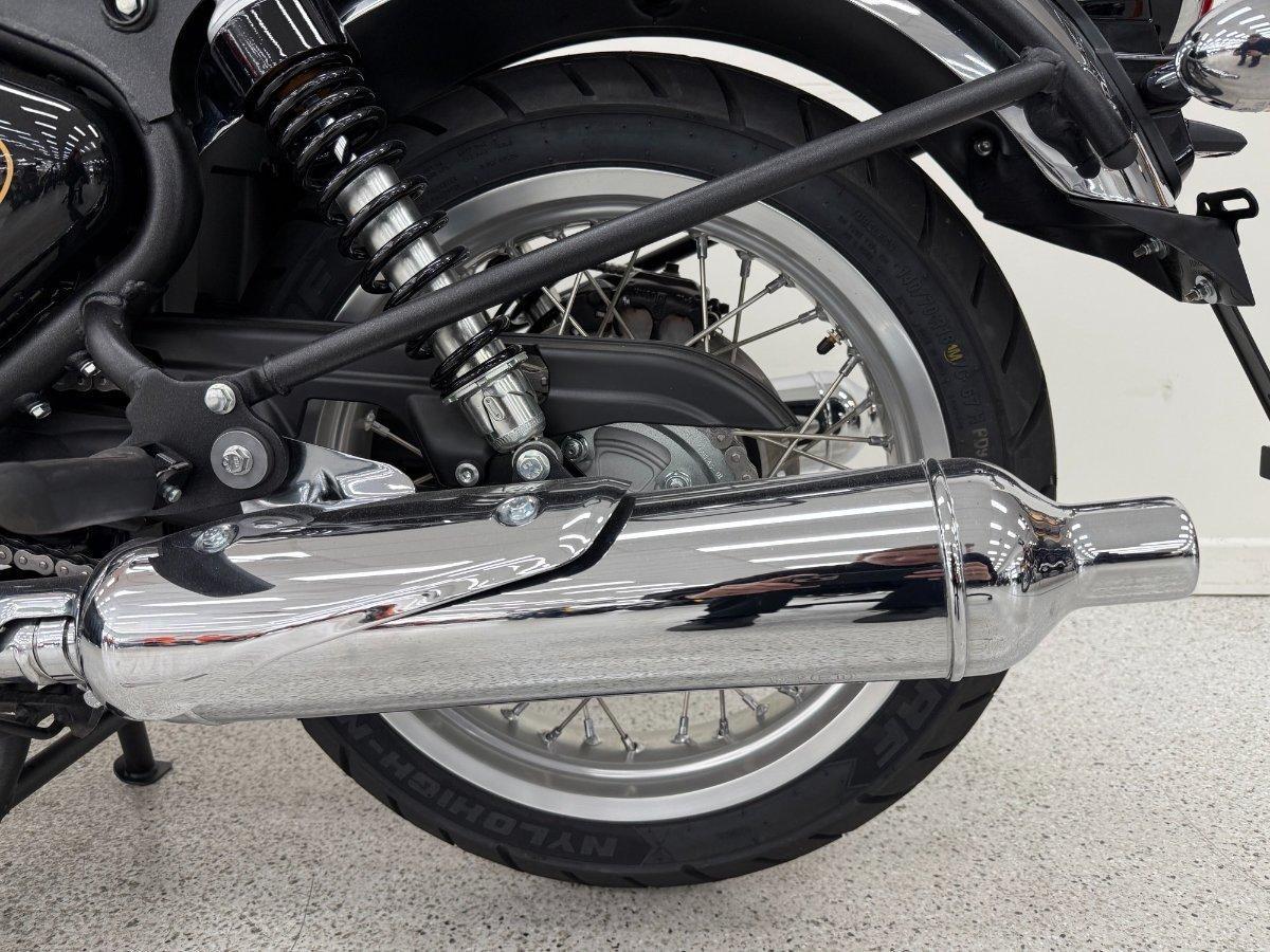 2025 ROYAL ENFIELD CLASSIC 650 ROAD