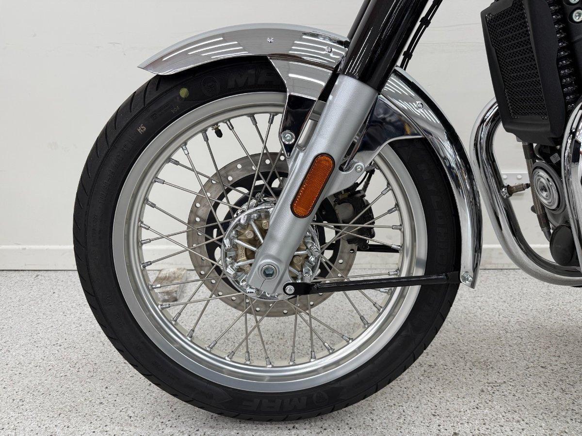 2025 ROYAL ENFIELD CLASSIC 650 ROAD