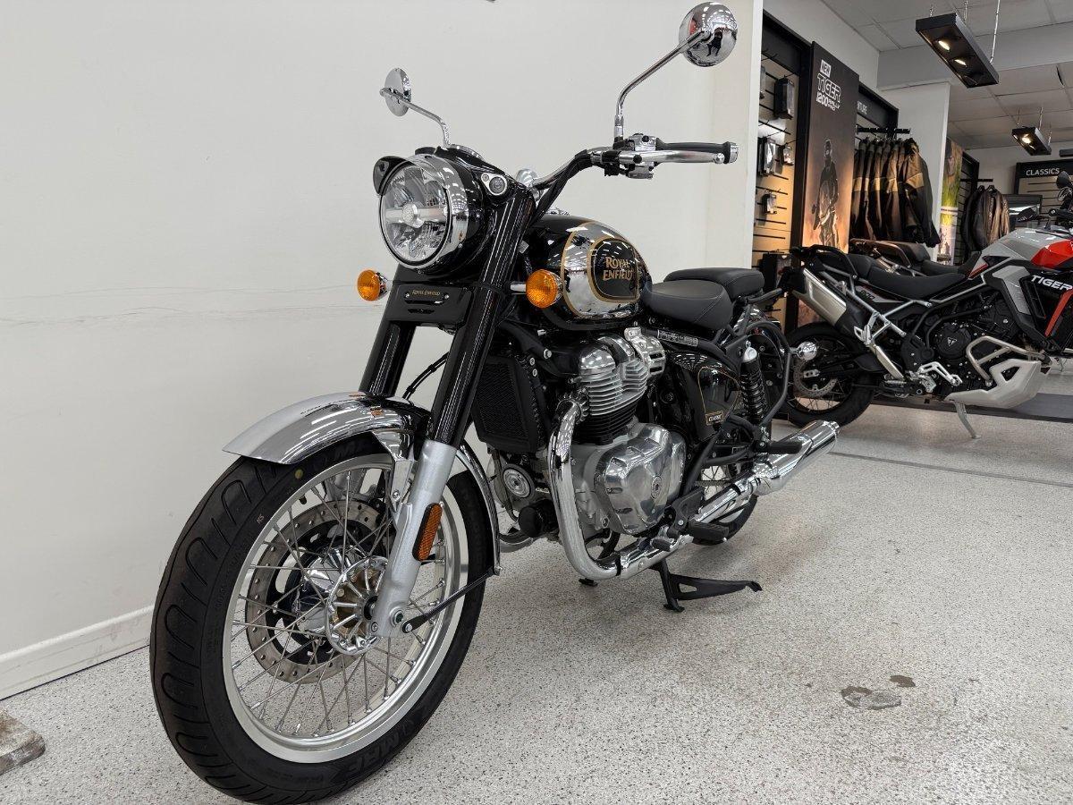 2025 ROYAL ENFIELD CLASSIC 650 ROAD