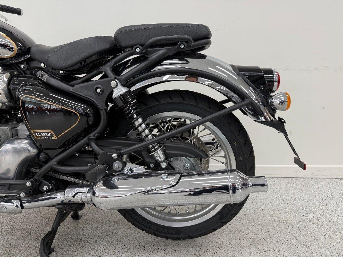2025 ROYAL ENFIELD CLASSIC 650 ROAD